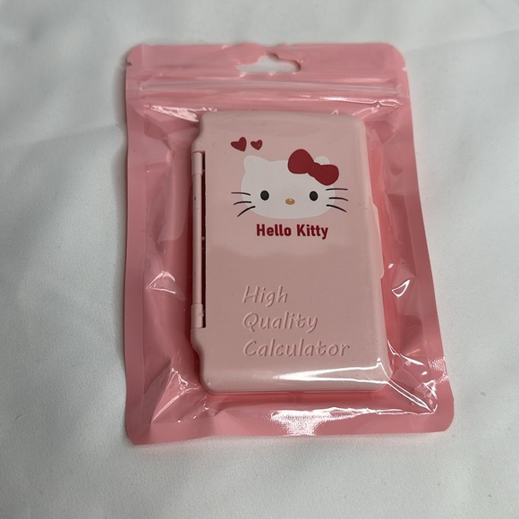 Sanrio HELLO KITTY 8-Digit Mini Portable Calculator - Picture 2 of 9